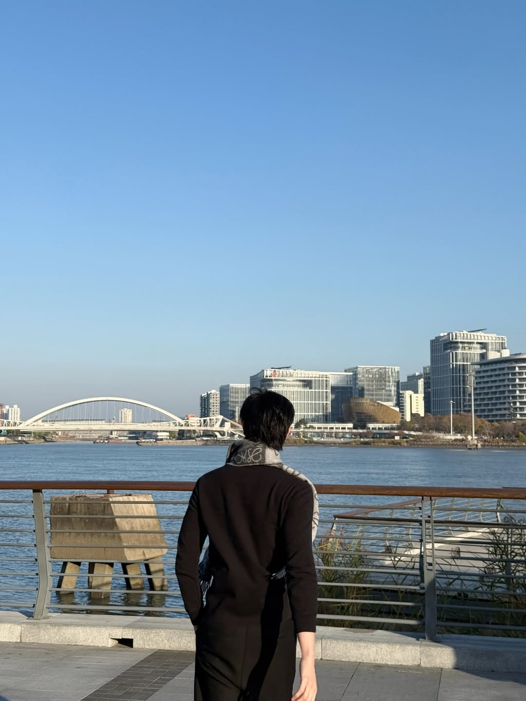 โทมัส - ธีร์ทัศน์ จึงมณีรัตน์