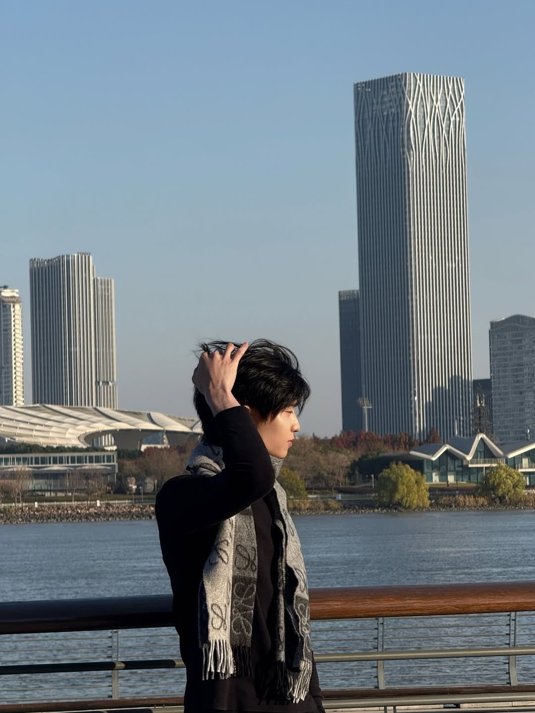 โทมัส - ธีร์ทัศน์ จึงมณีรัตน์