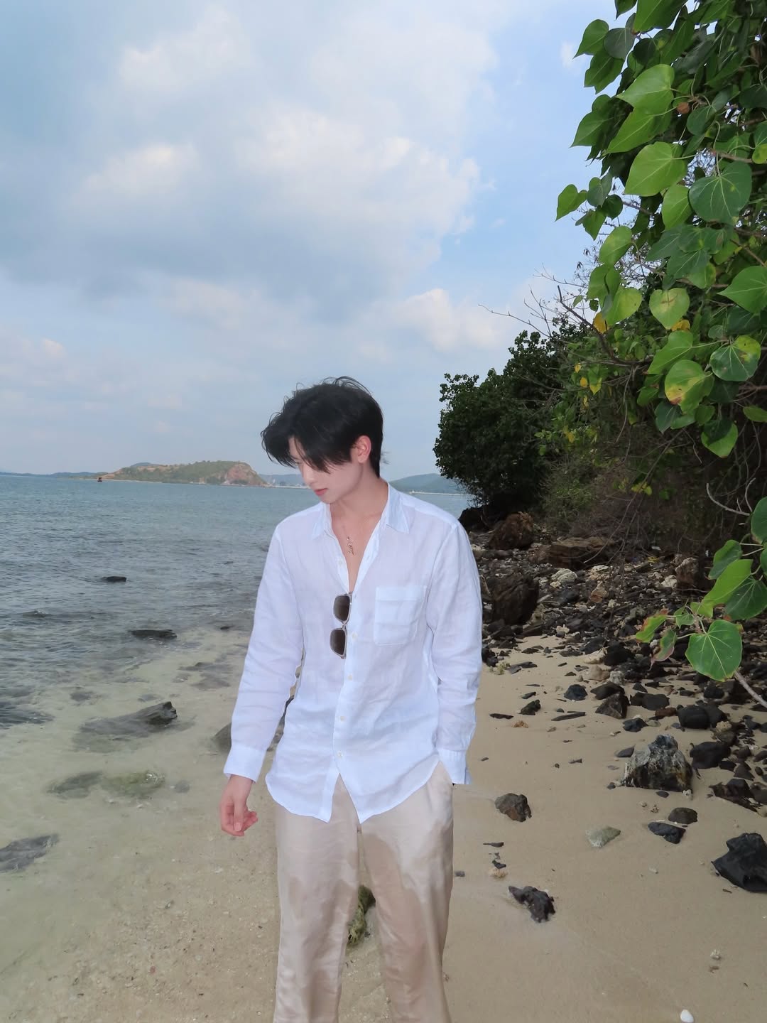 โทมัส - ธีร์ทัศน์ จึงมณีรัตน์