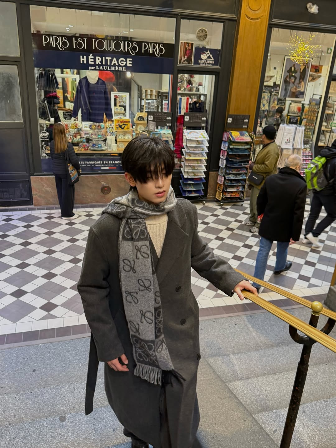 โทมัส - ธีร์ทัศน์ จึงมณีรัตน์