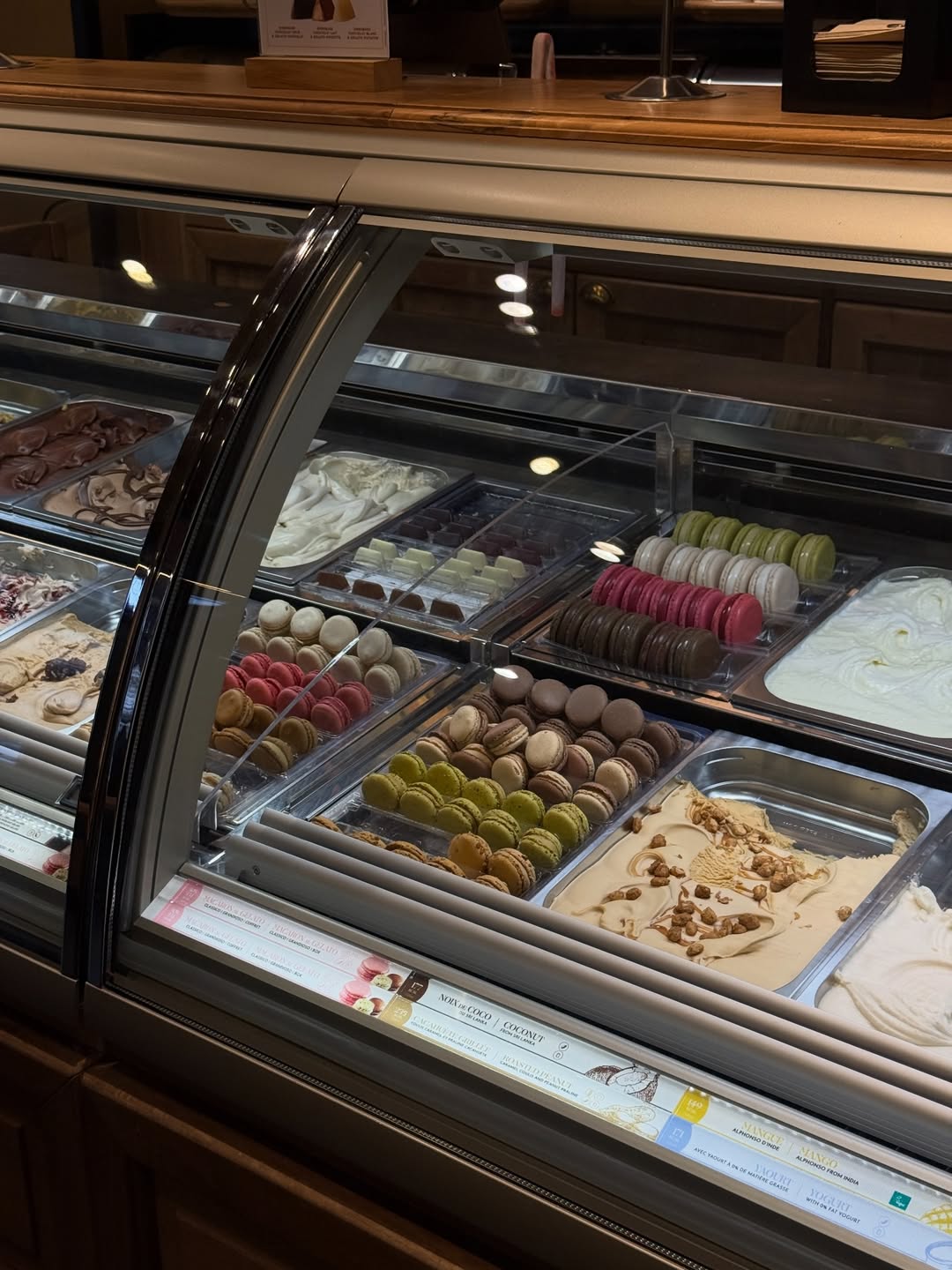 โทมัส - ธีร์ทัศน์ จึงมณีรัตน์