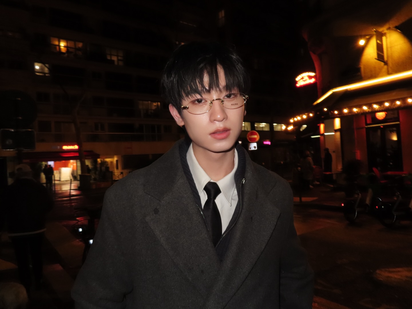 โทมัส - ธีร์ทัศน์ จึงมณีรัตน์