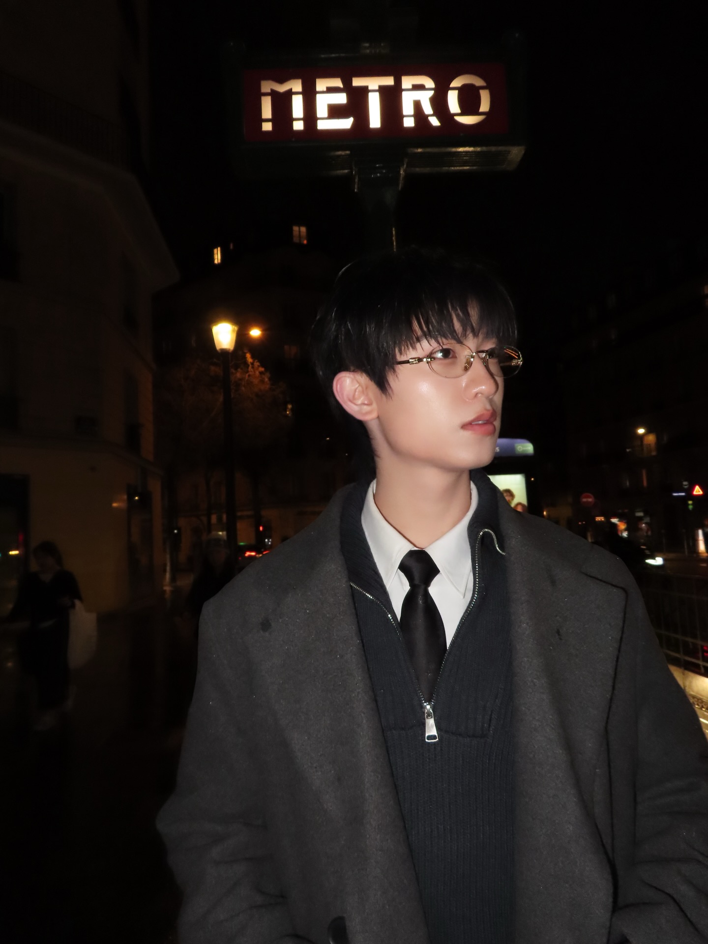 โทมัส - ธีร์ทัศน์ จึงมณีรัตน์