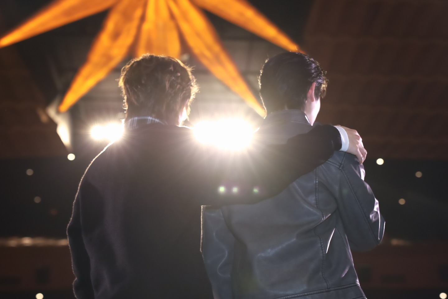 โทมัส - ธีร์ทัศน์ จึงมณีรัตน์