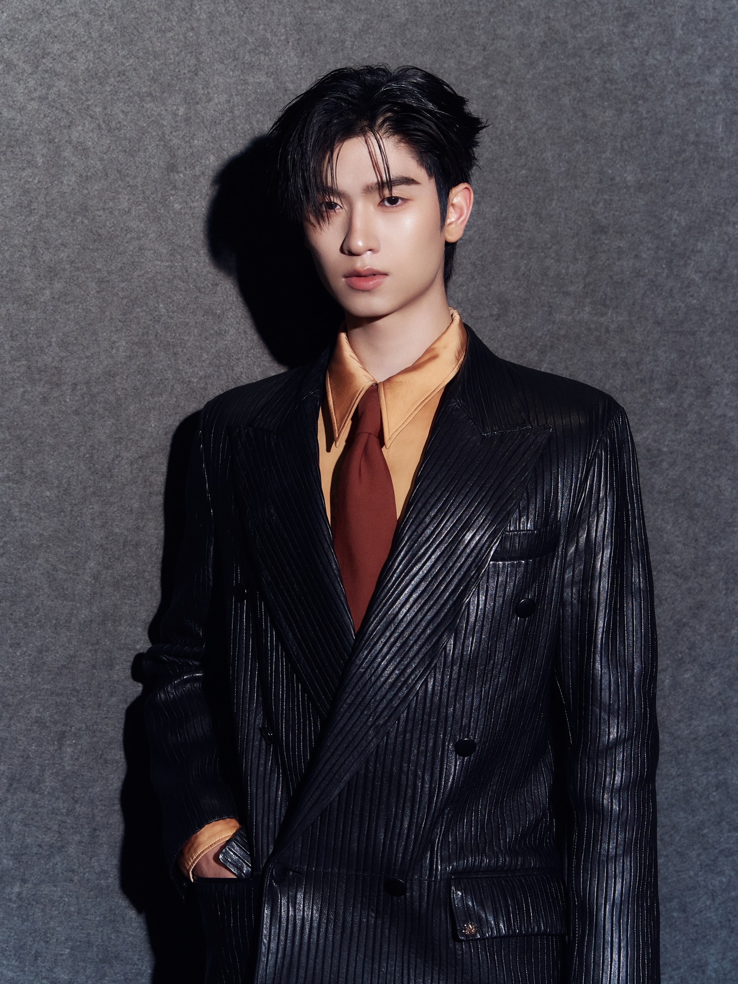 โทมัส - ธีร์ทัศน์ จึงมณีรัตน์