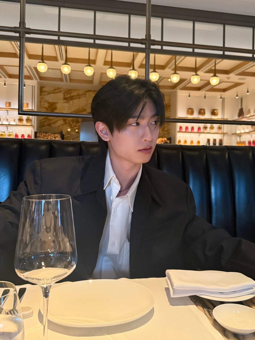 โทมัส - ธีร์ทัศน์ จึงมณีรัตน์