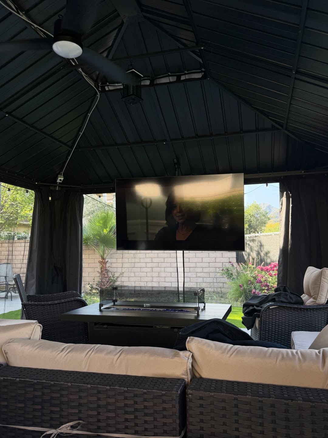 โทมัส - ธีร์ทัศน์ จึงมณีรัตน์