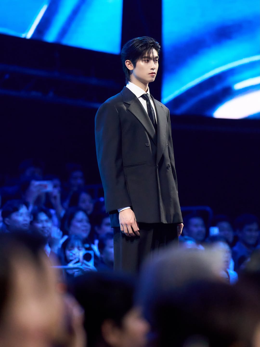 โทมัส - ธีร์ทัศน์ จึงมณีรัตน์