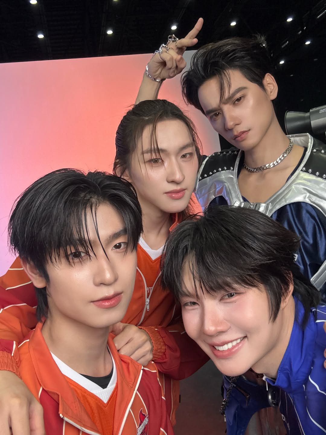 โทมัส - ธีร์ทัศน์ จึงมณีรัตน์