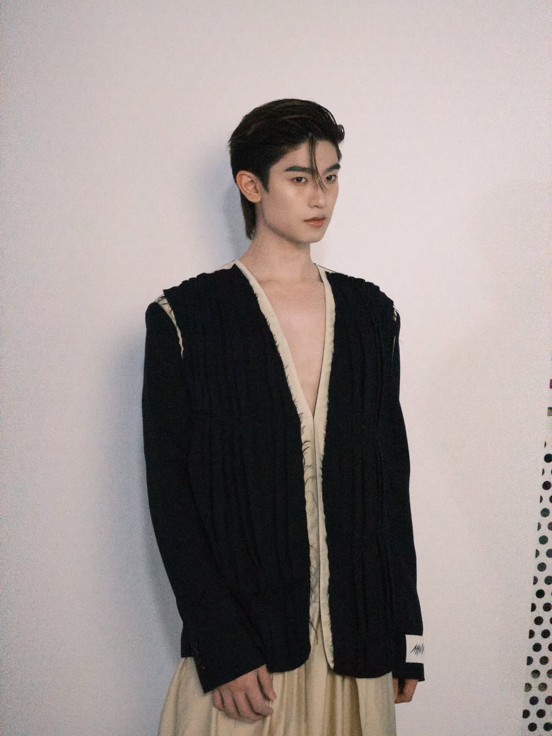 โทมัส - ธีร์ทัศน์ จึงมณีรัตน์