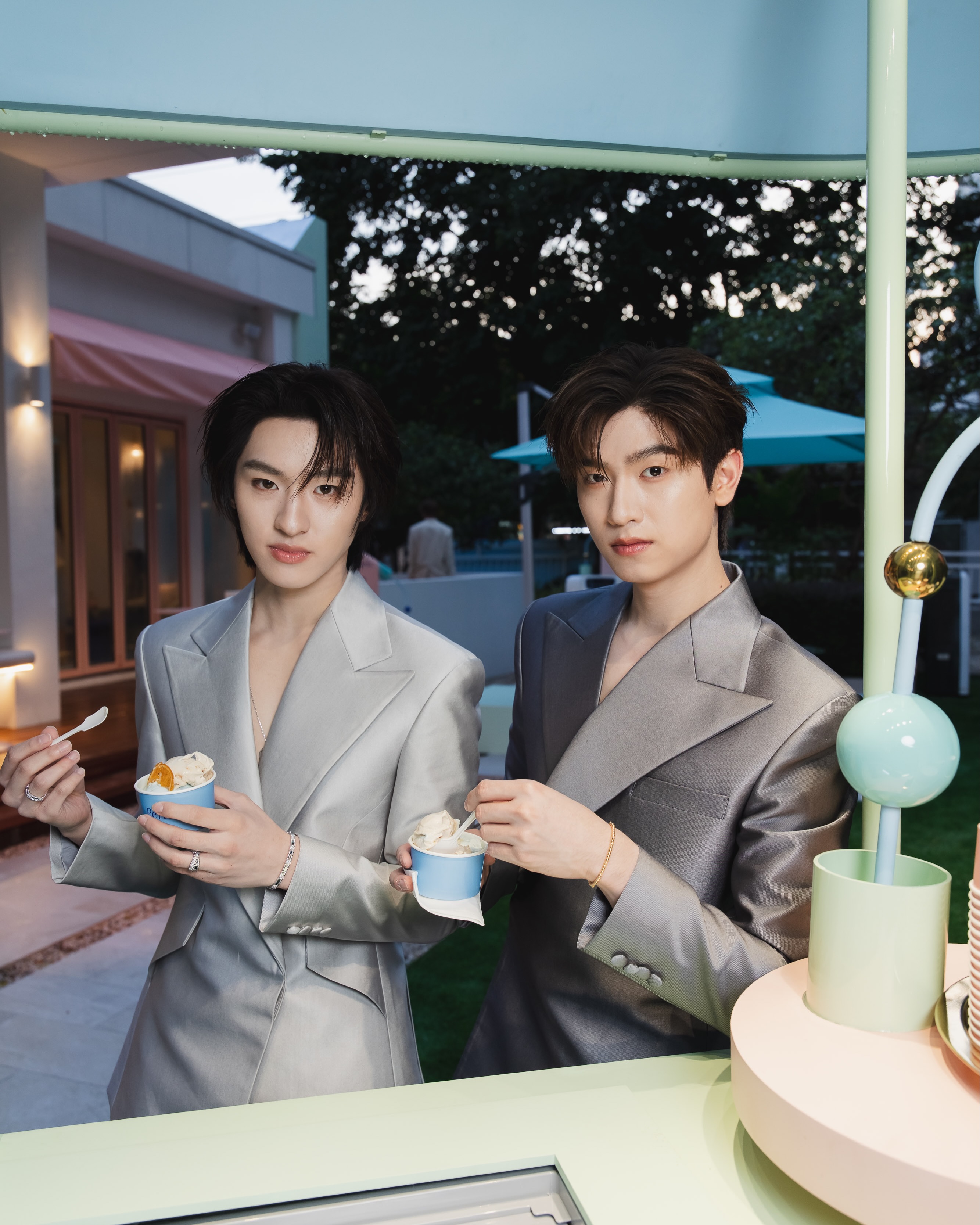 โทมัส - ธีร์ทัศน์ จึงมณีรัตน์