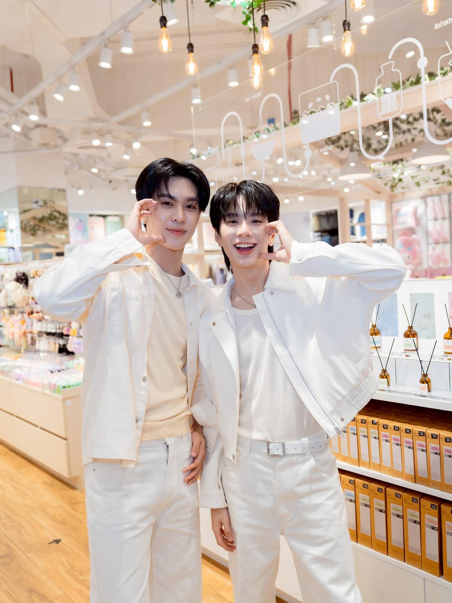 อู๋อู๋ - ธนภูมิ เศรษฐสิทธิกุล