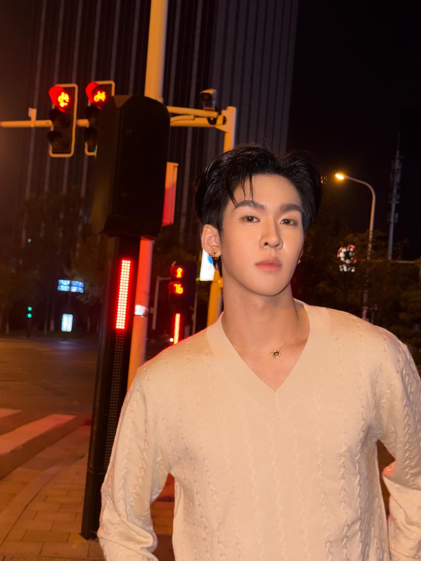 อู๋อู๋ - ธนภูมิ เศรษฐสิทธิกุล