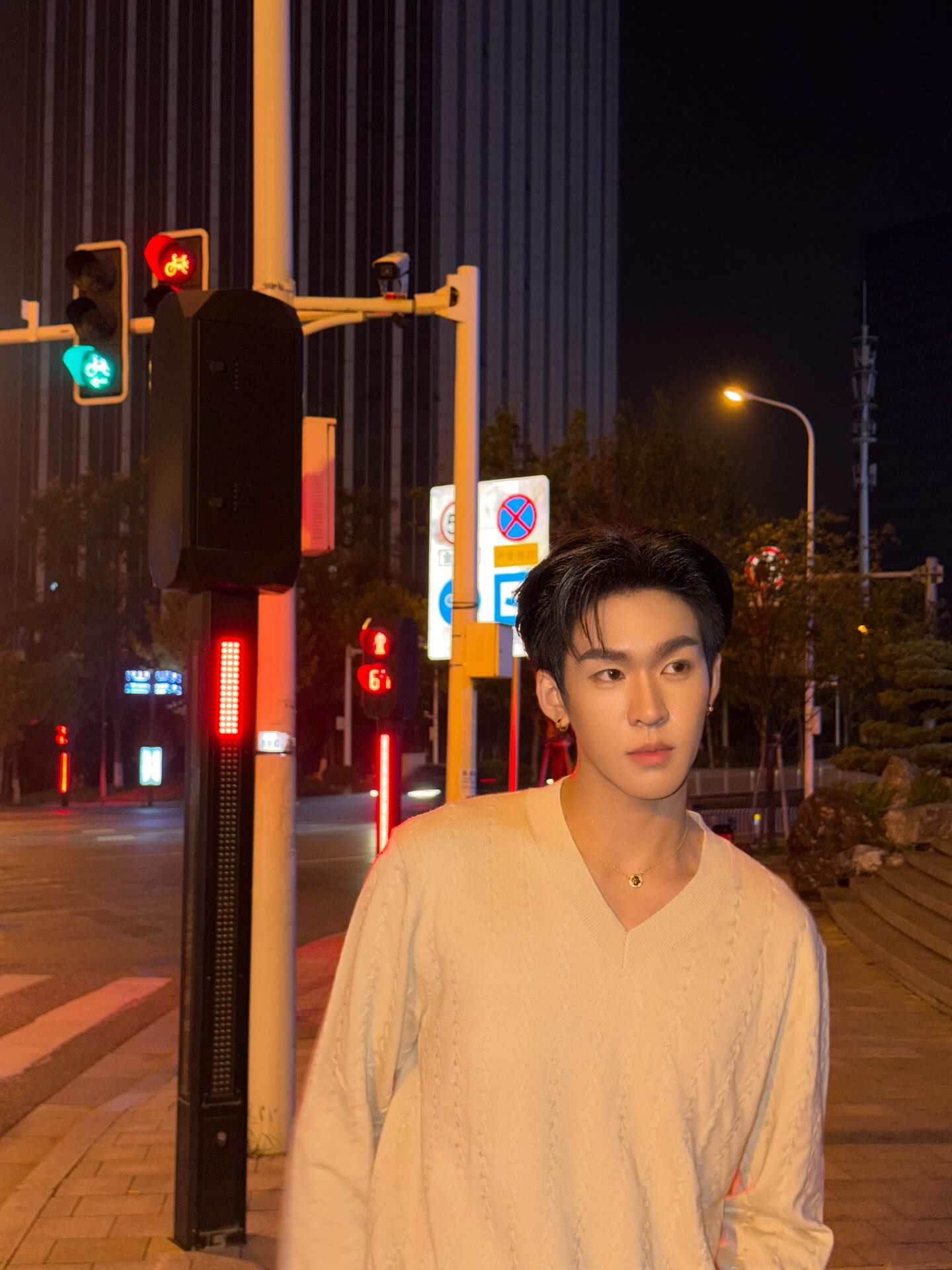 อู๋อู๋ - ธนภูมิ เศรษฐสิทธิกุล