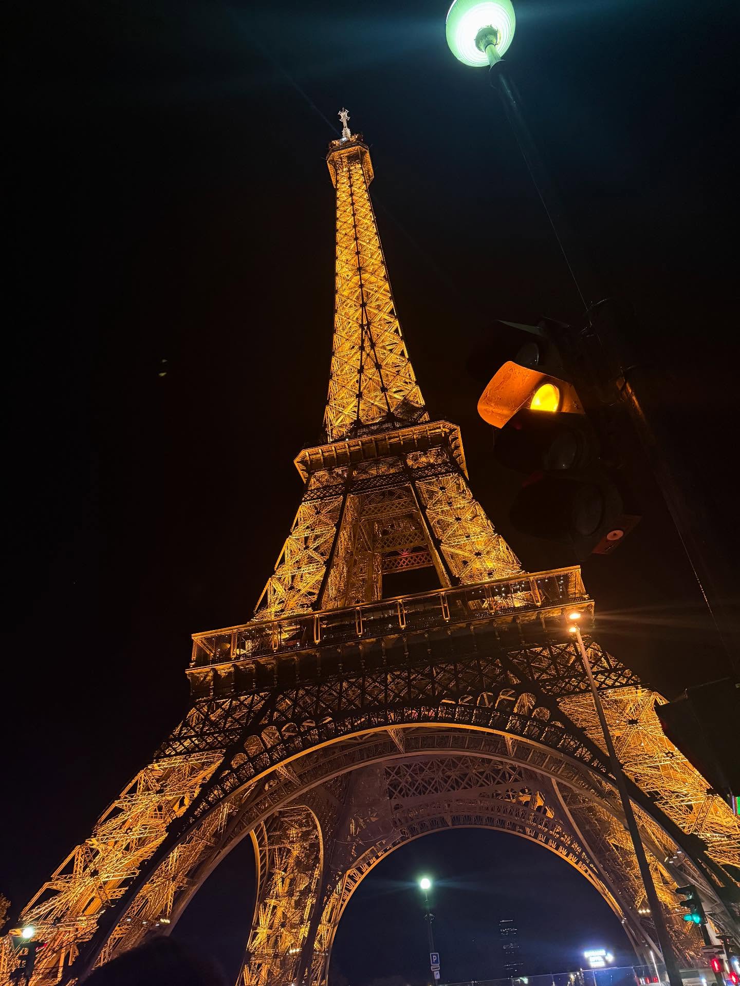 อู๋อู๋ - ธนภูมิ เศรษฐสิทธิกุล