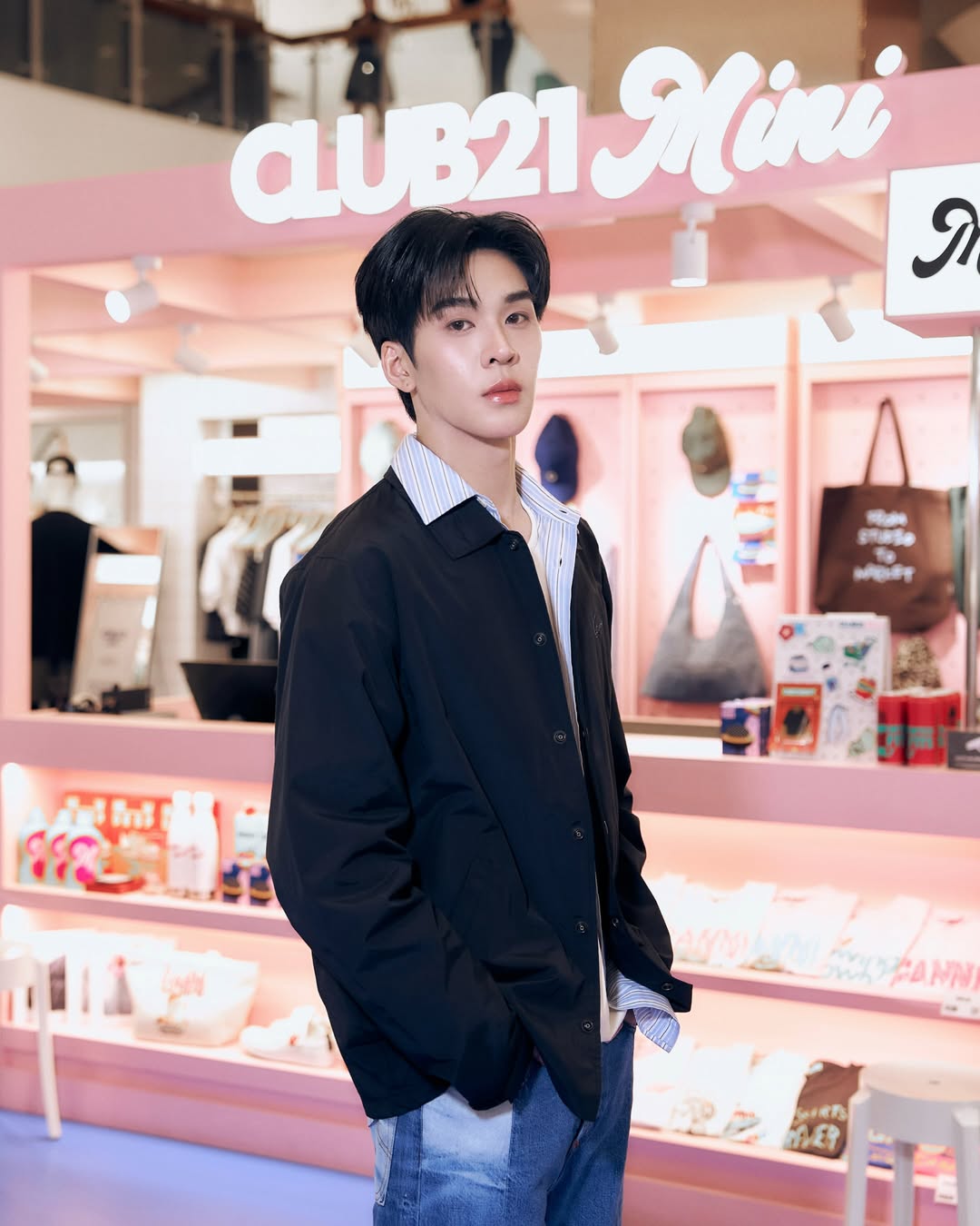 อู๋อู๋ - ธนภูมิ เศรษฐสิทธิกุล