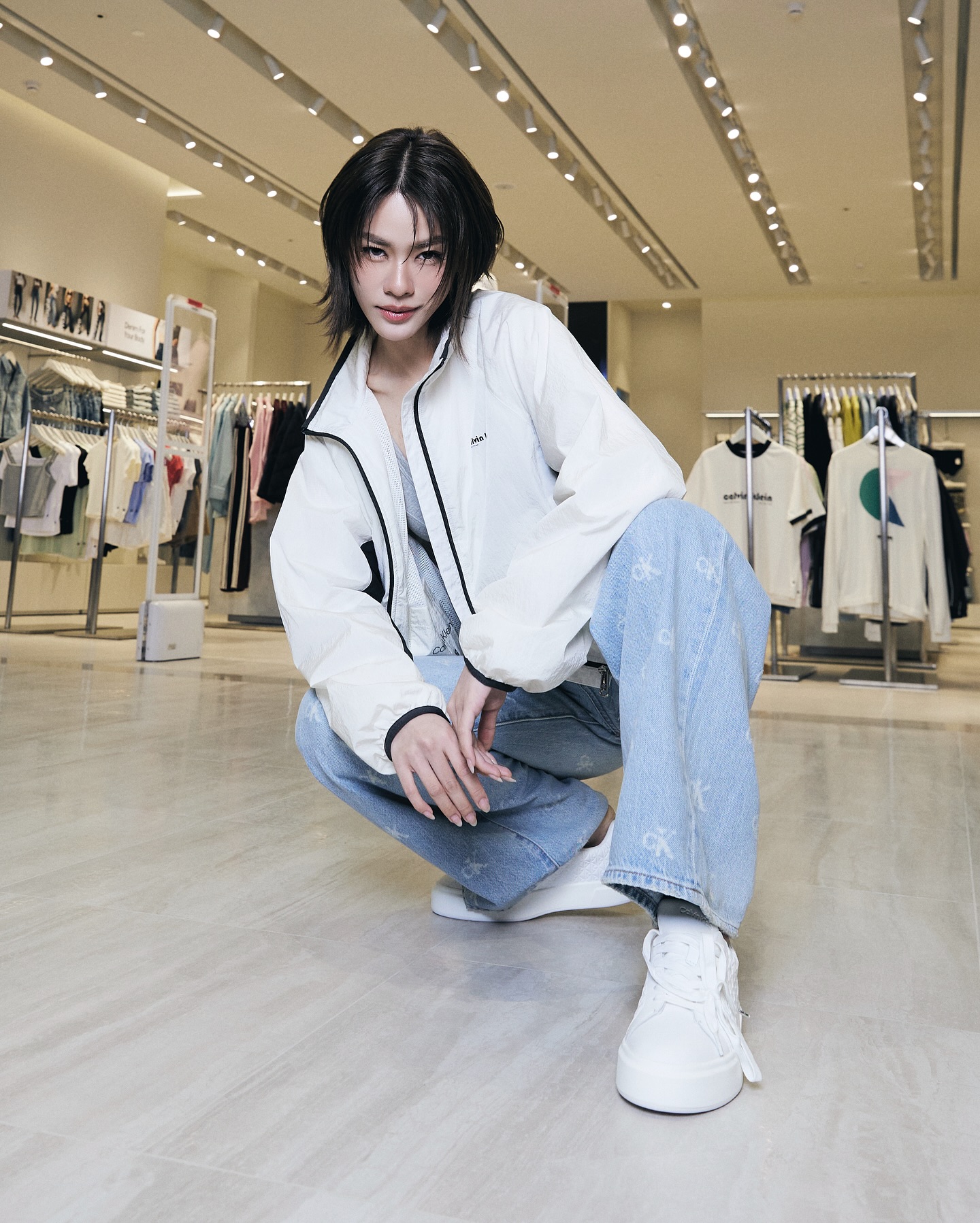 เอมี่ - ทสร กลิ่นเนียม