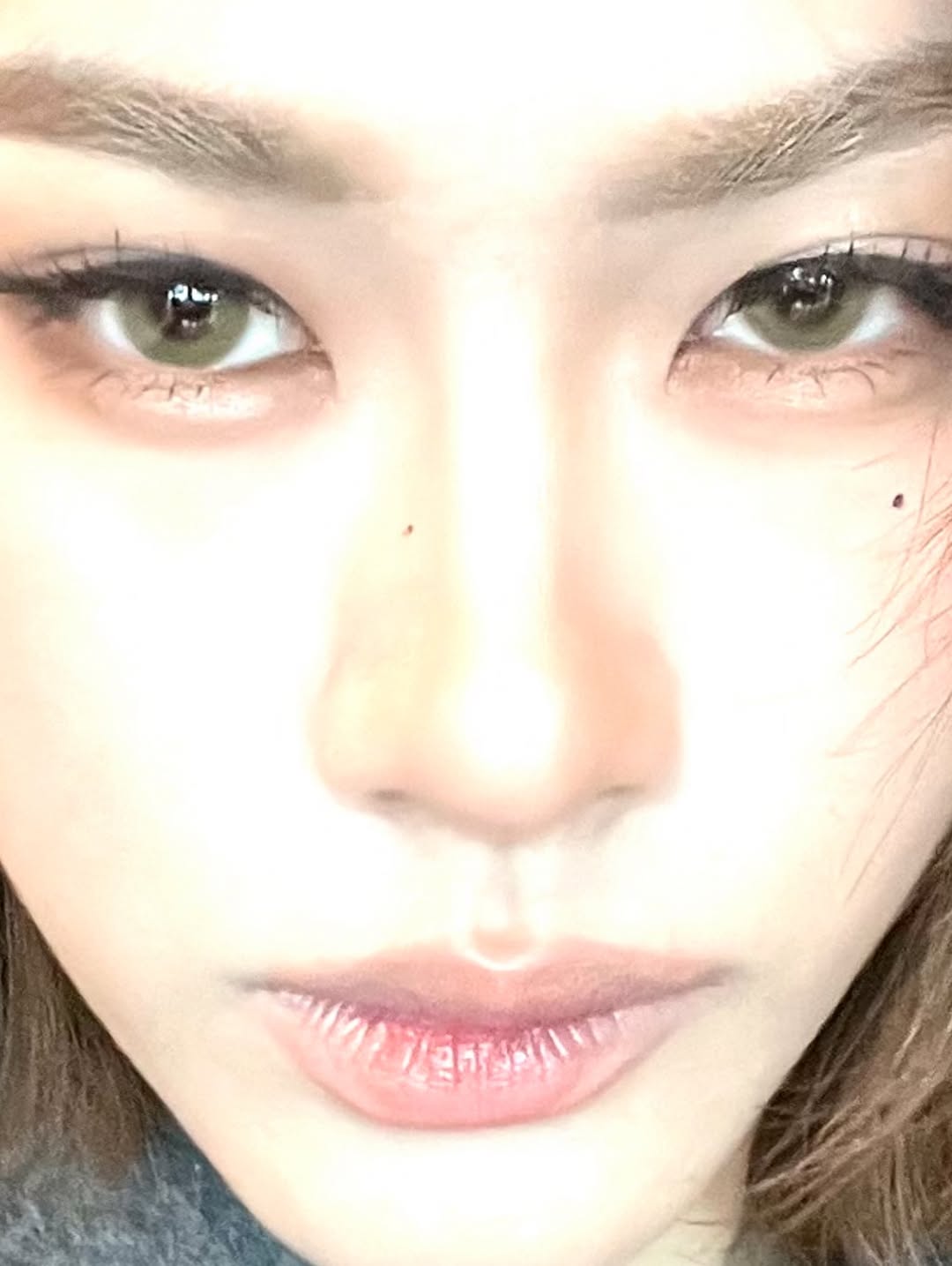 เอมี่ - ทสร กลิ่นเนียม