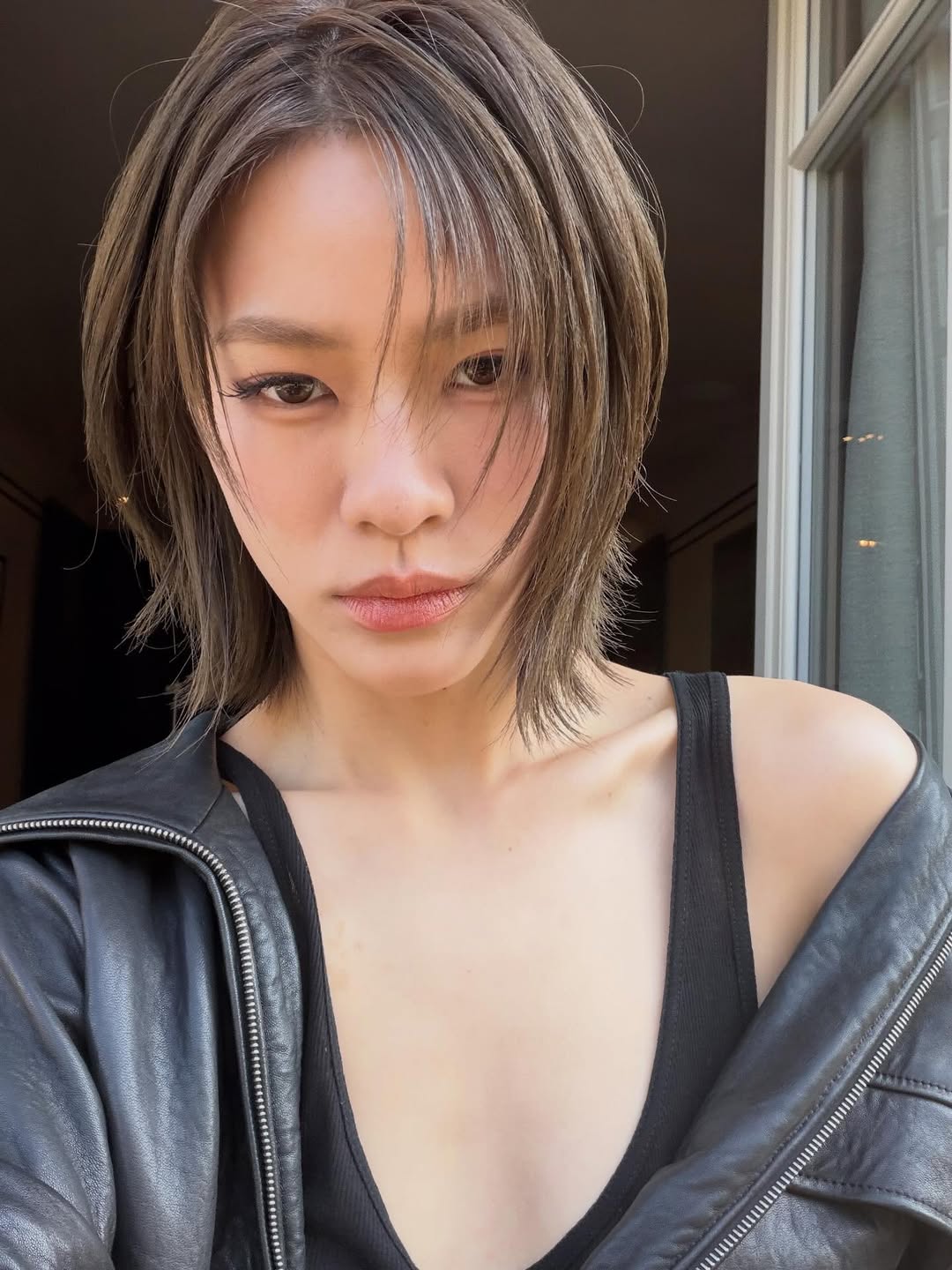 เอมี่ - ทสร กลิ่นเนียม