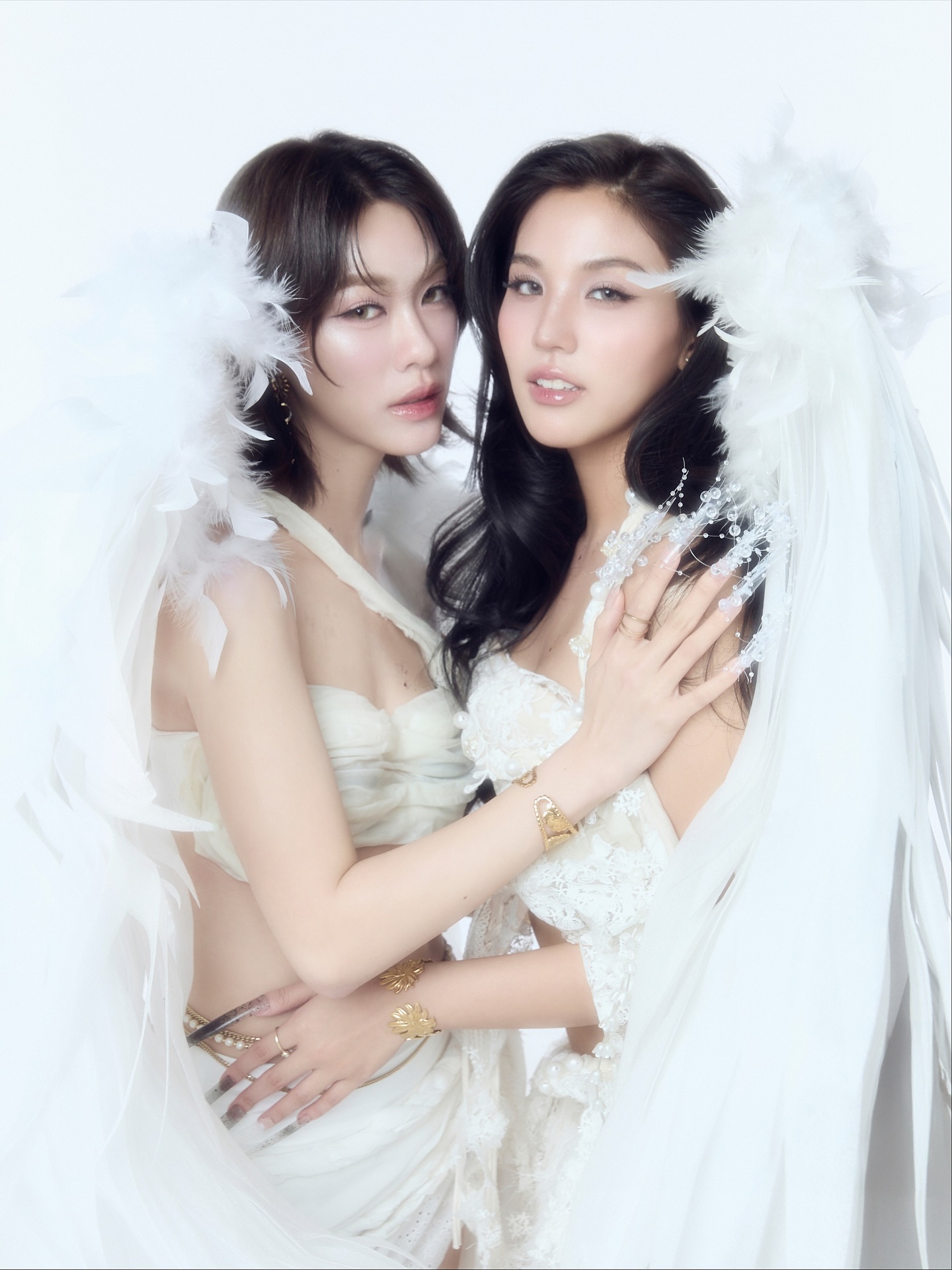 เอมี่ - ทสร กลิ่นเนียม