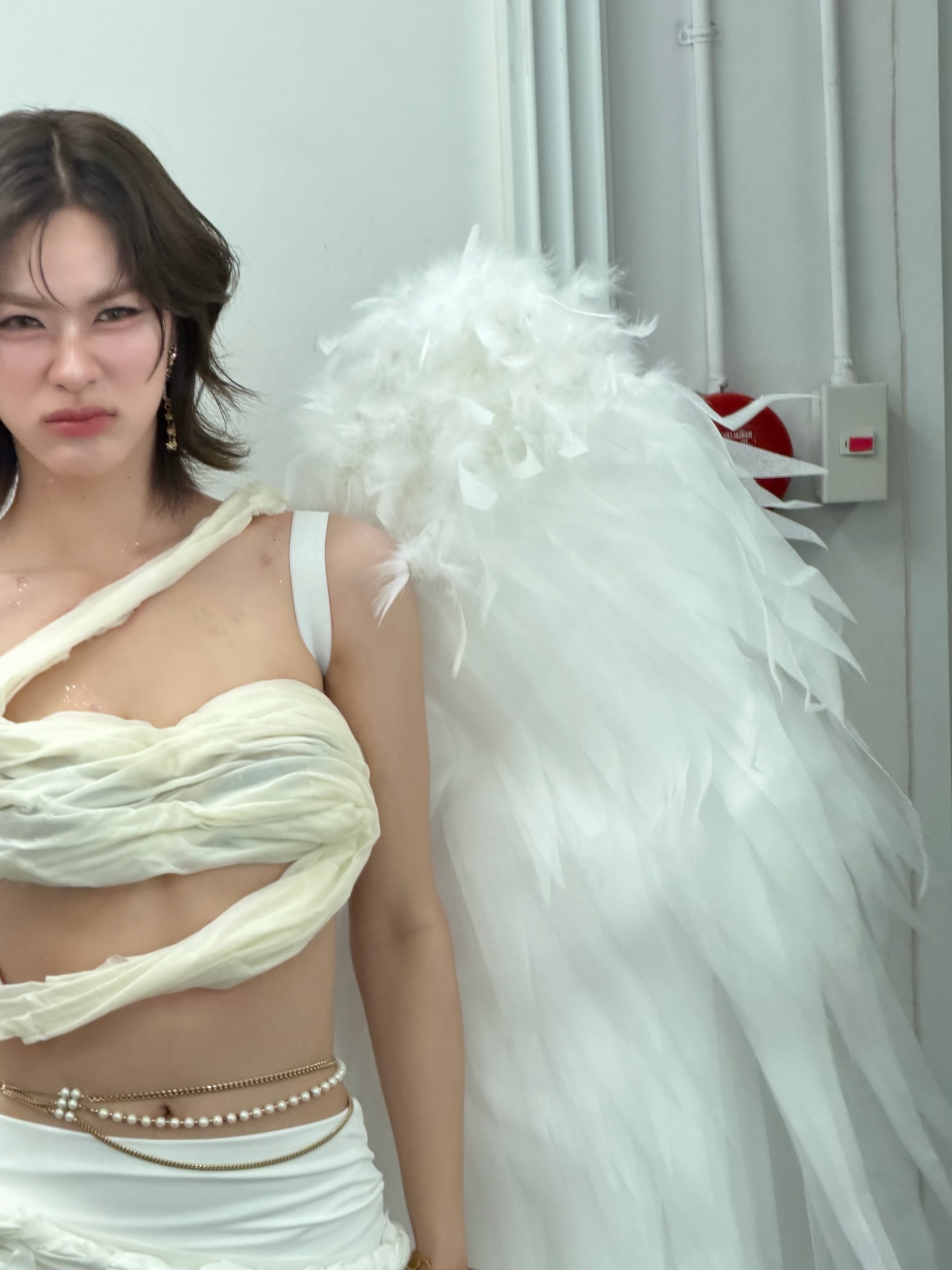 เอมี่ - ทสร กลิ่นเนียม