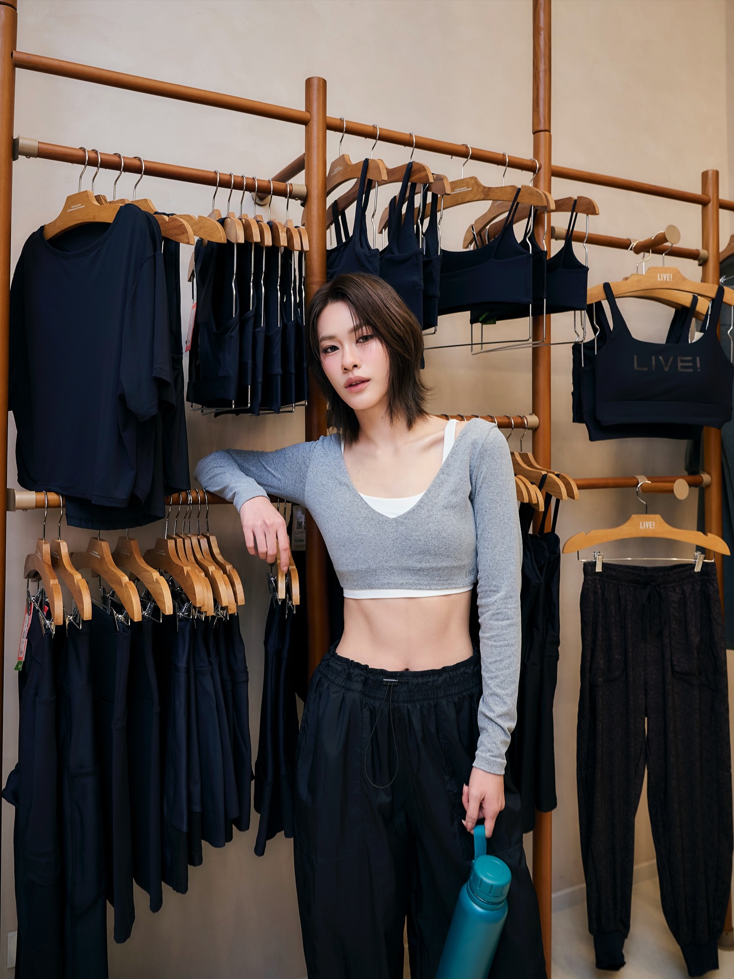 เอมี่ - ทสร กลิ่นเนียม