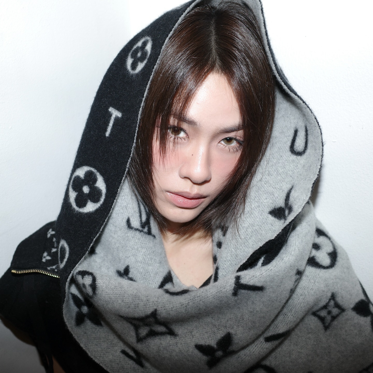 เอมี่ - ทสร กลิ่นเนียม