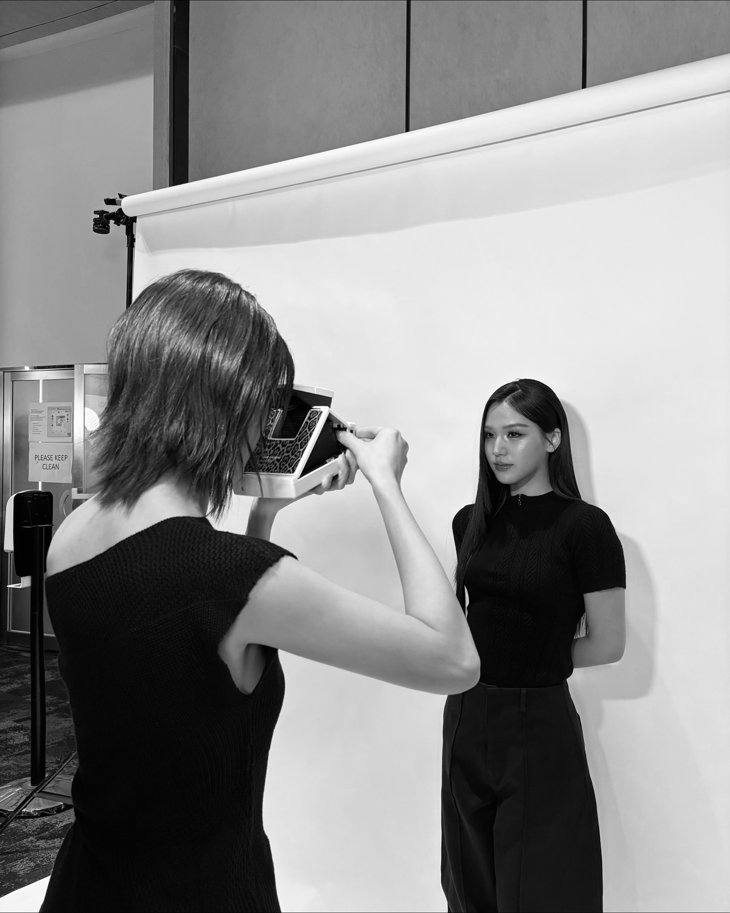 เอมี่ - ทสร กลิ่นเนียม