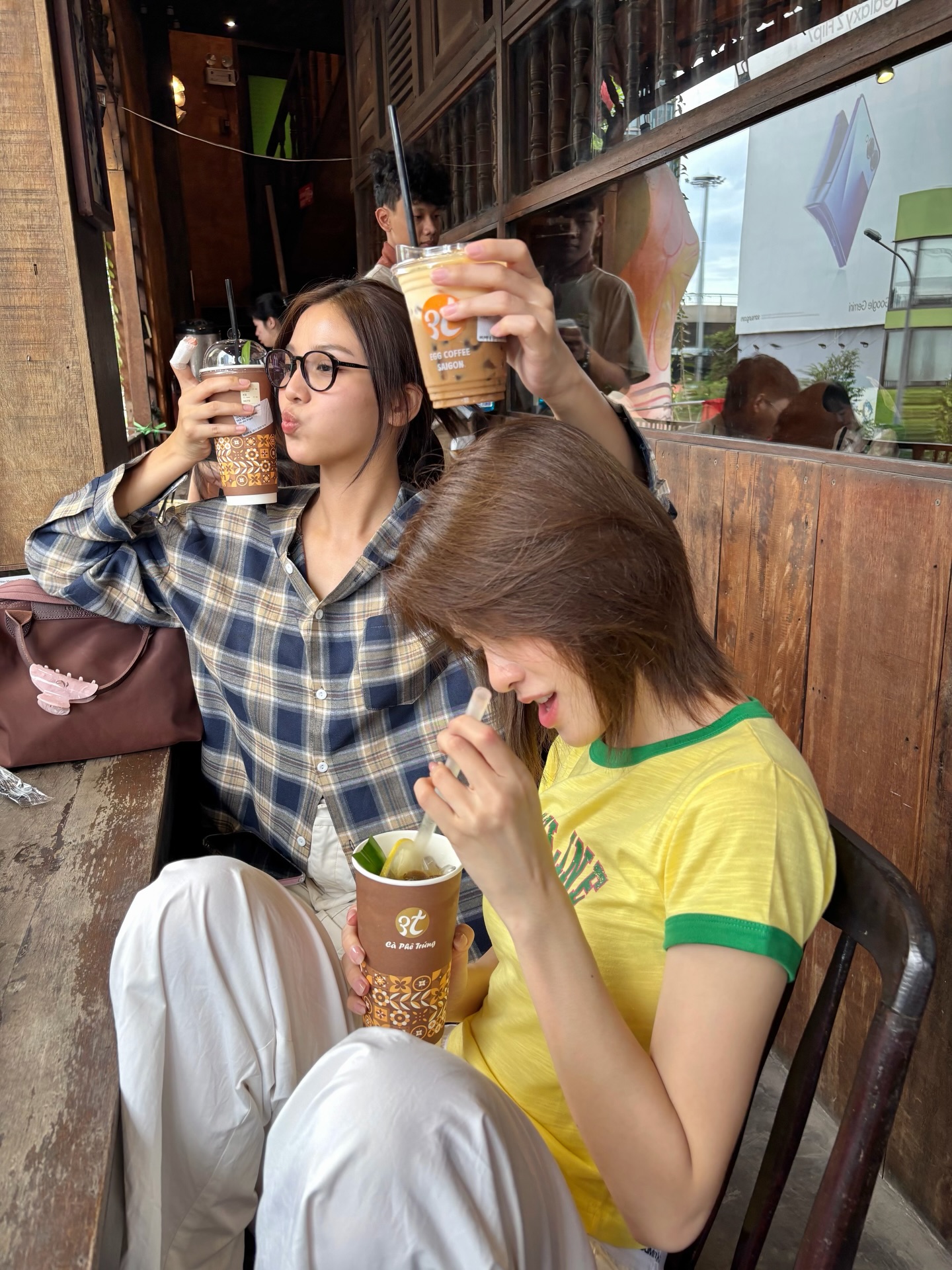 เอมี่ - ทสร กลิ่นเนียม