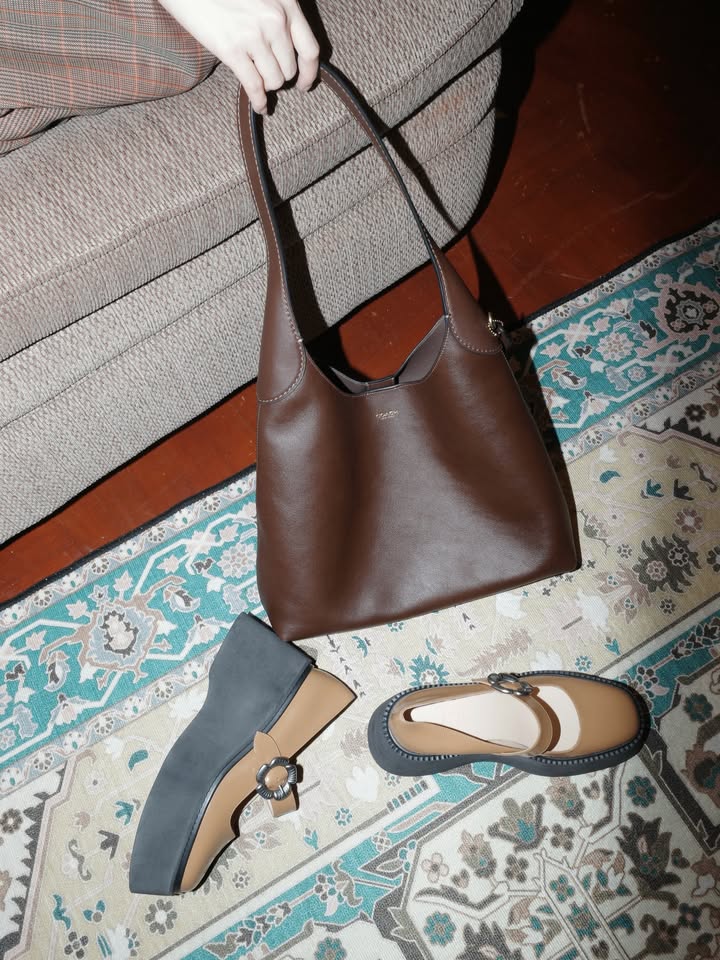 เอมี่ - ทสร กลิ่นเนียม