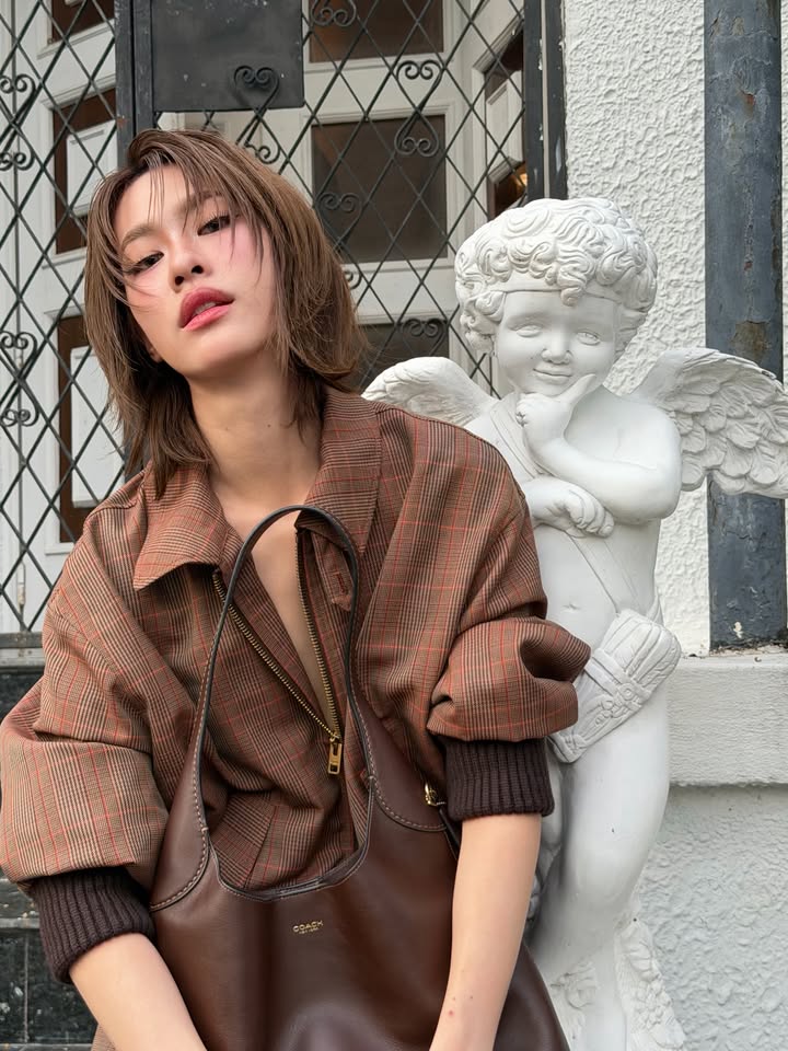 เอมี่ - ทสร กลิ่นเนียม