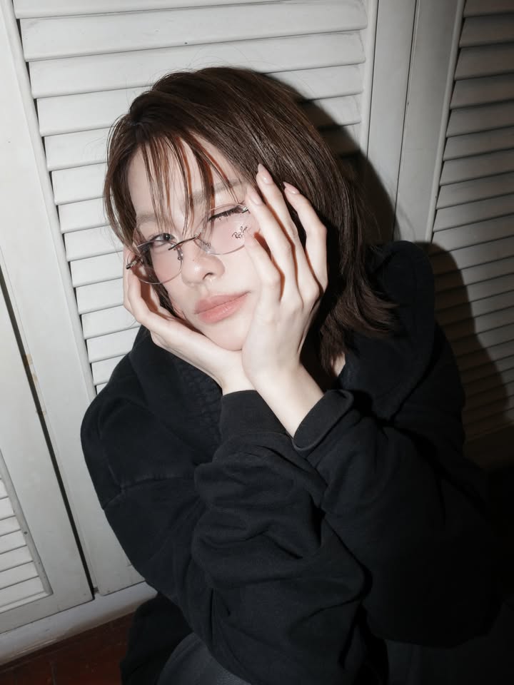 เอมี่ - ทสร กลิ่นเนียม