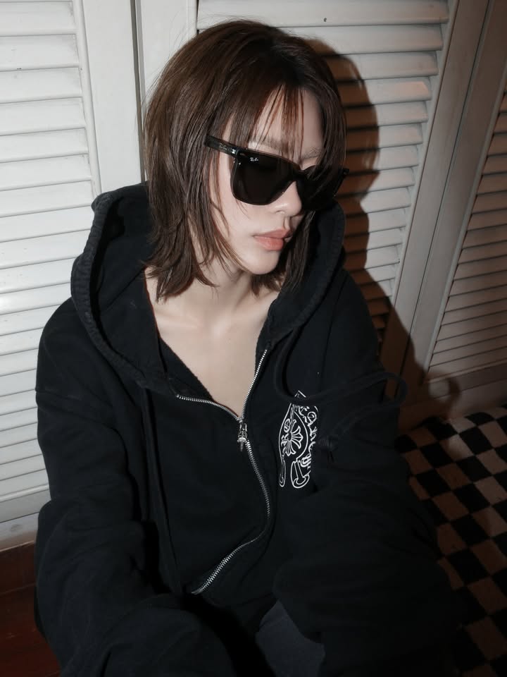 เอมี่ - ทสร กลิ่นเนียม