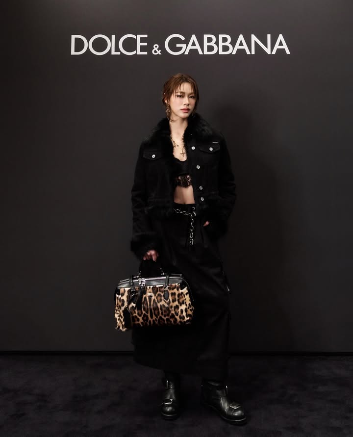 เอมี่ - ทสร กลิ่นเนียม