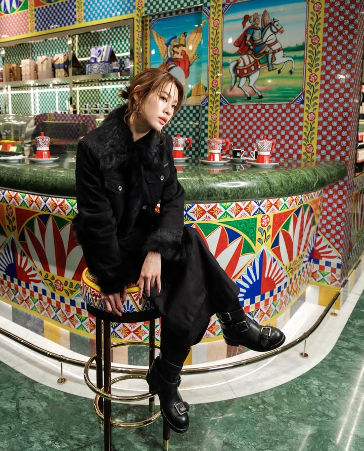 เอมี่ - ทสร กลิ่นเนียม