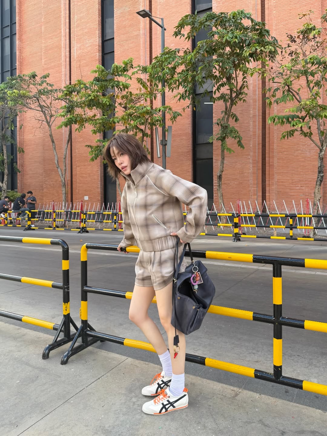 เอมี่ - ทสร กลิ่นเนียม