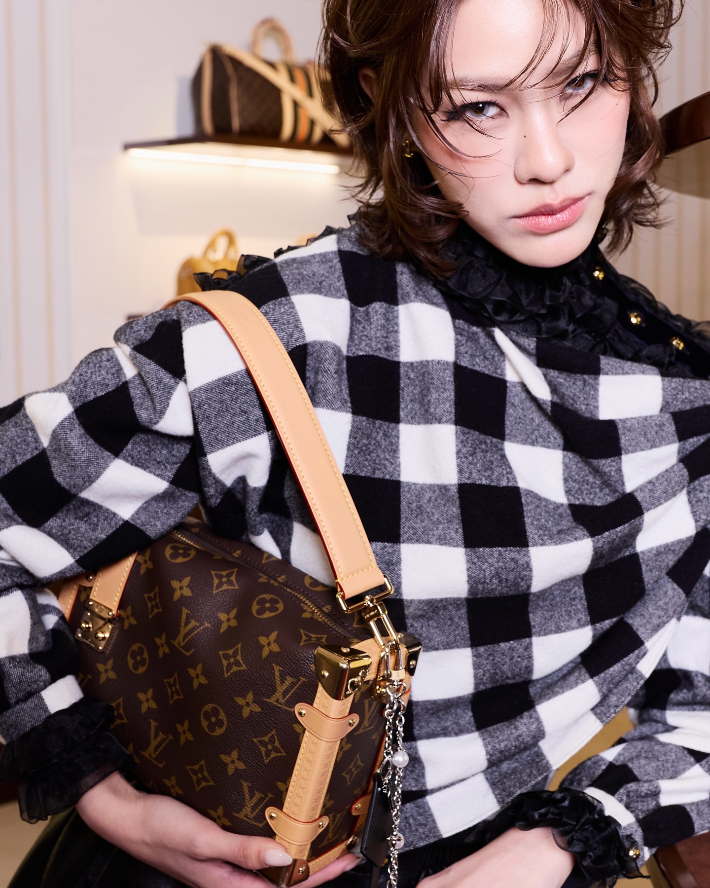 เอมี่ - ทสร กลิ่นเนียม