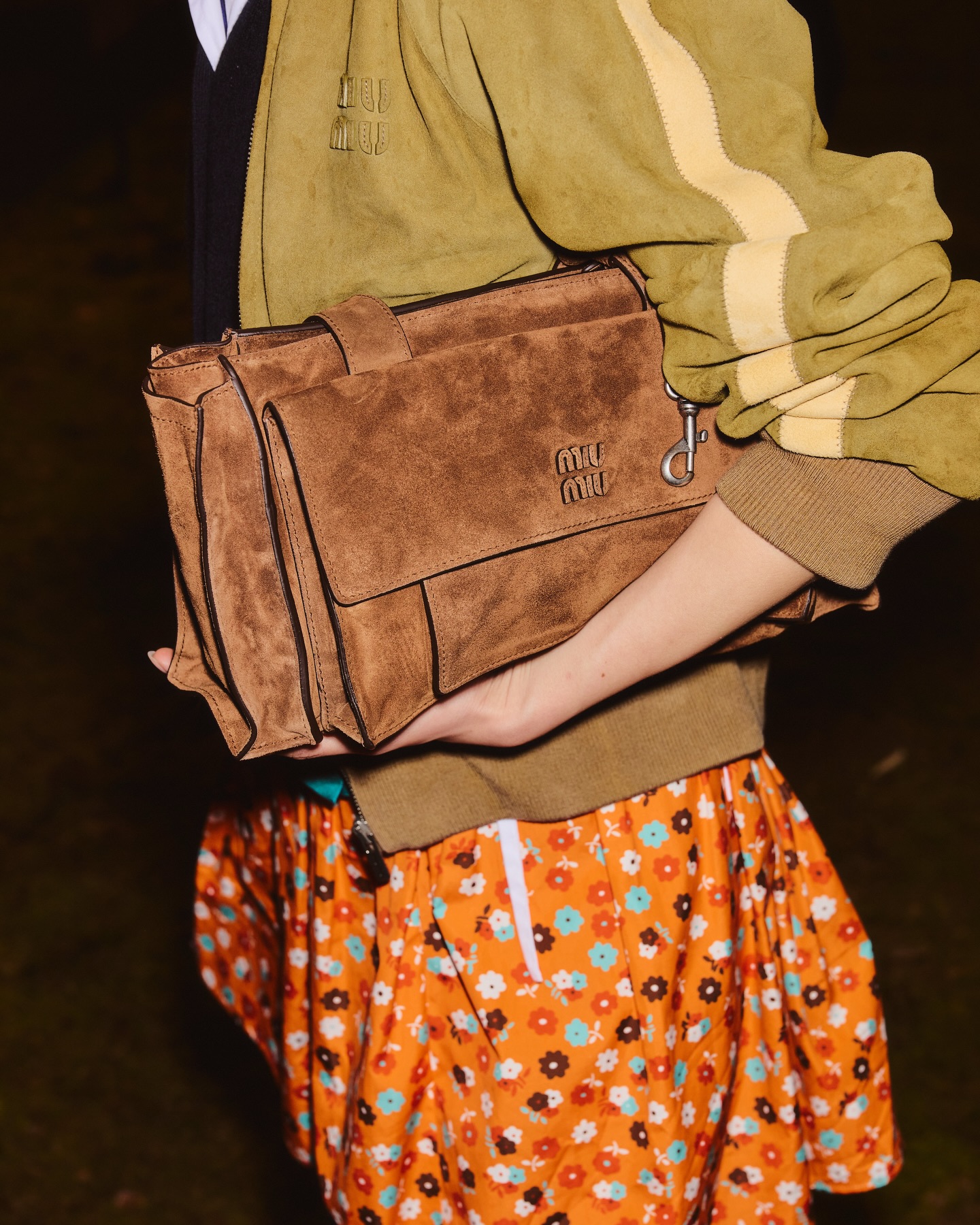 เอมี่ - ทสร กลิ่นเนียม