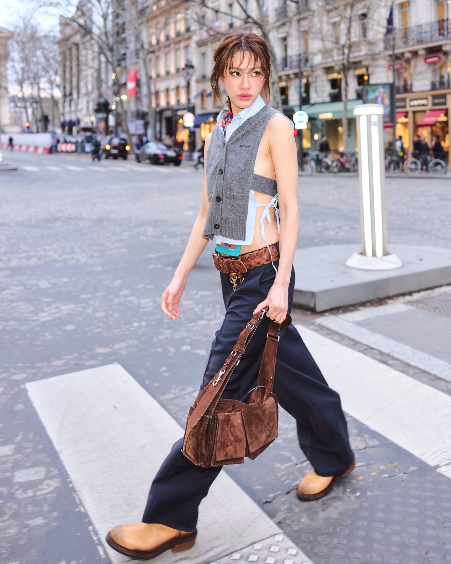 เอมี่ - ทสร กลิ่นเนียม