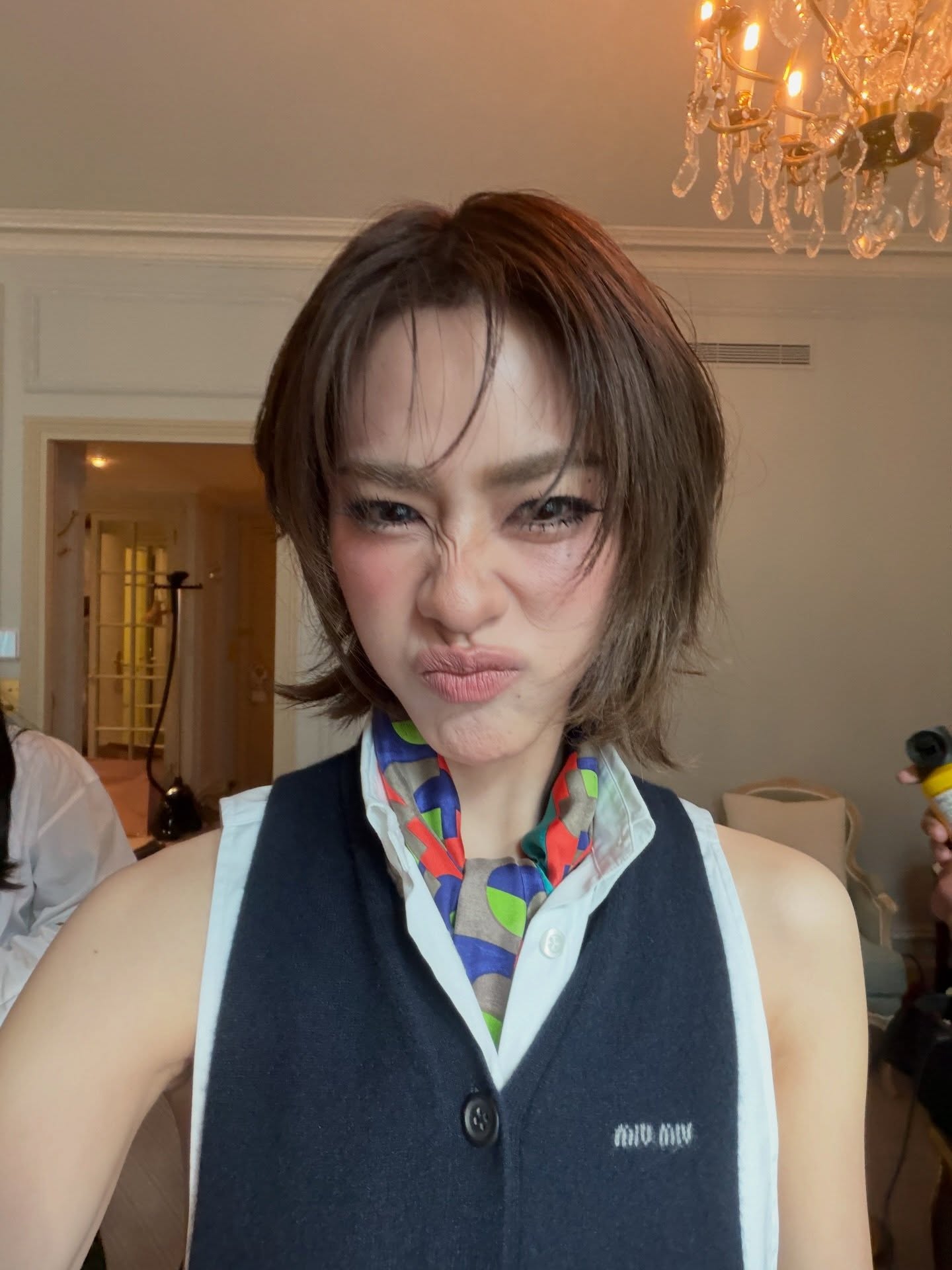 เอมี่ - ทสร กลิ่นเนียม