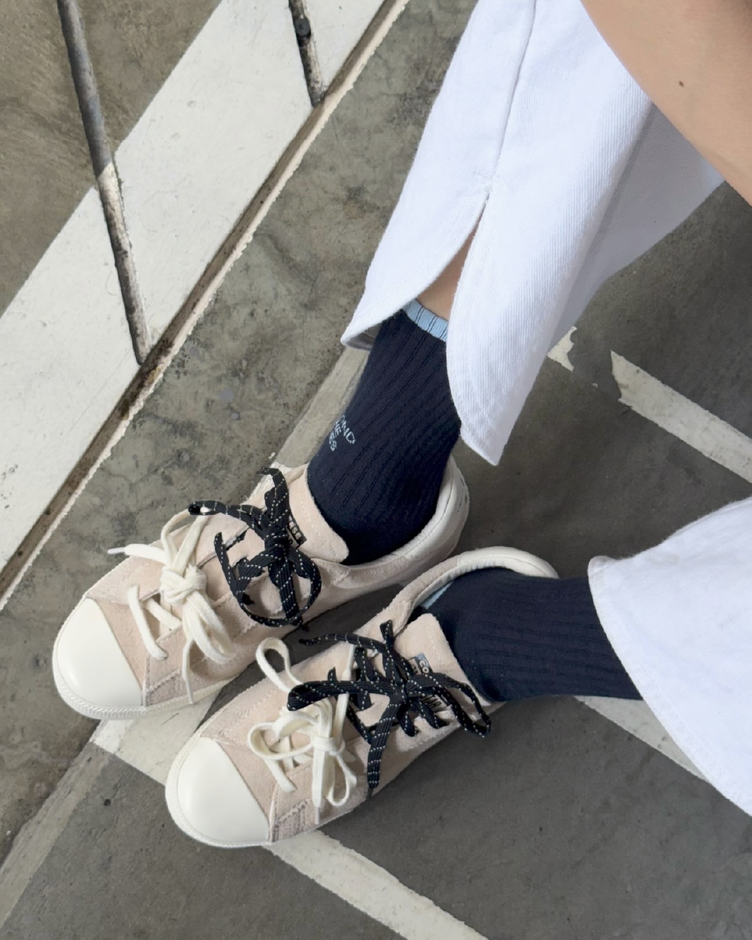 เอมี่ - ทสร กลิ่นเนียม