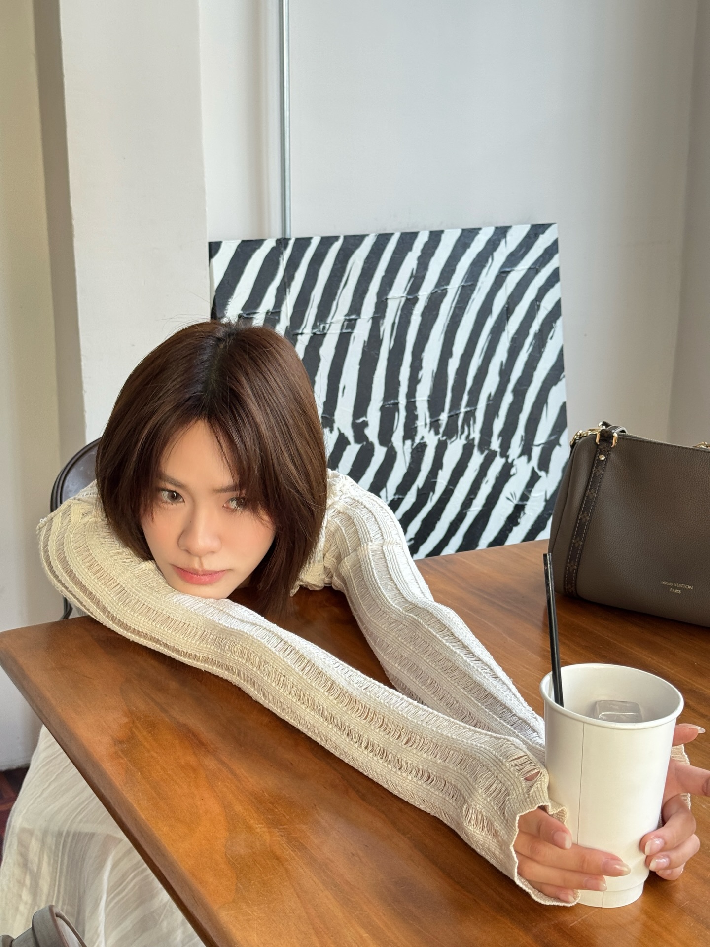 เอมี่ - ทสร กลิ่นเนียม