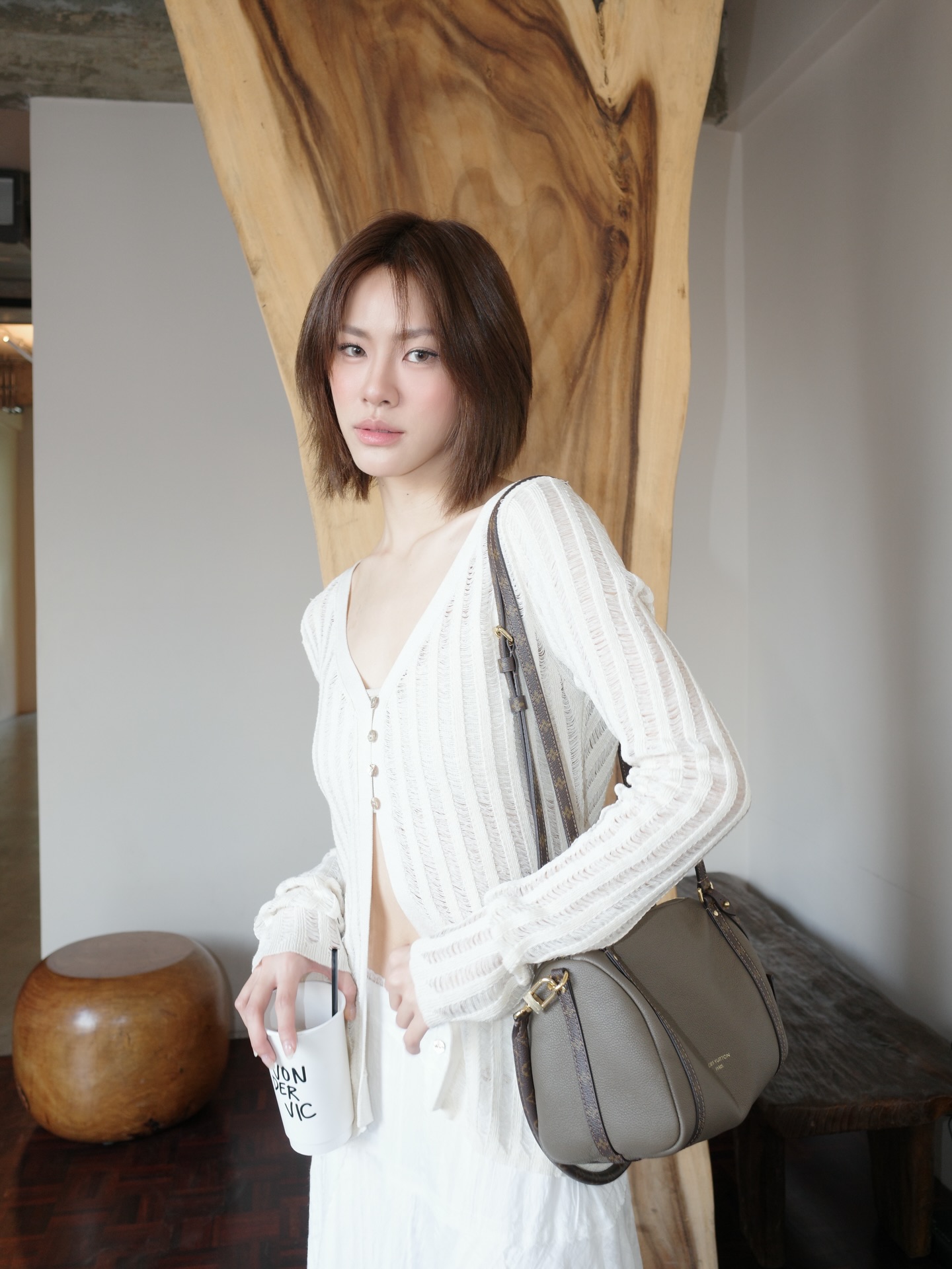 เอมี่ - ทสร กลิ่นเนียม