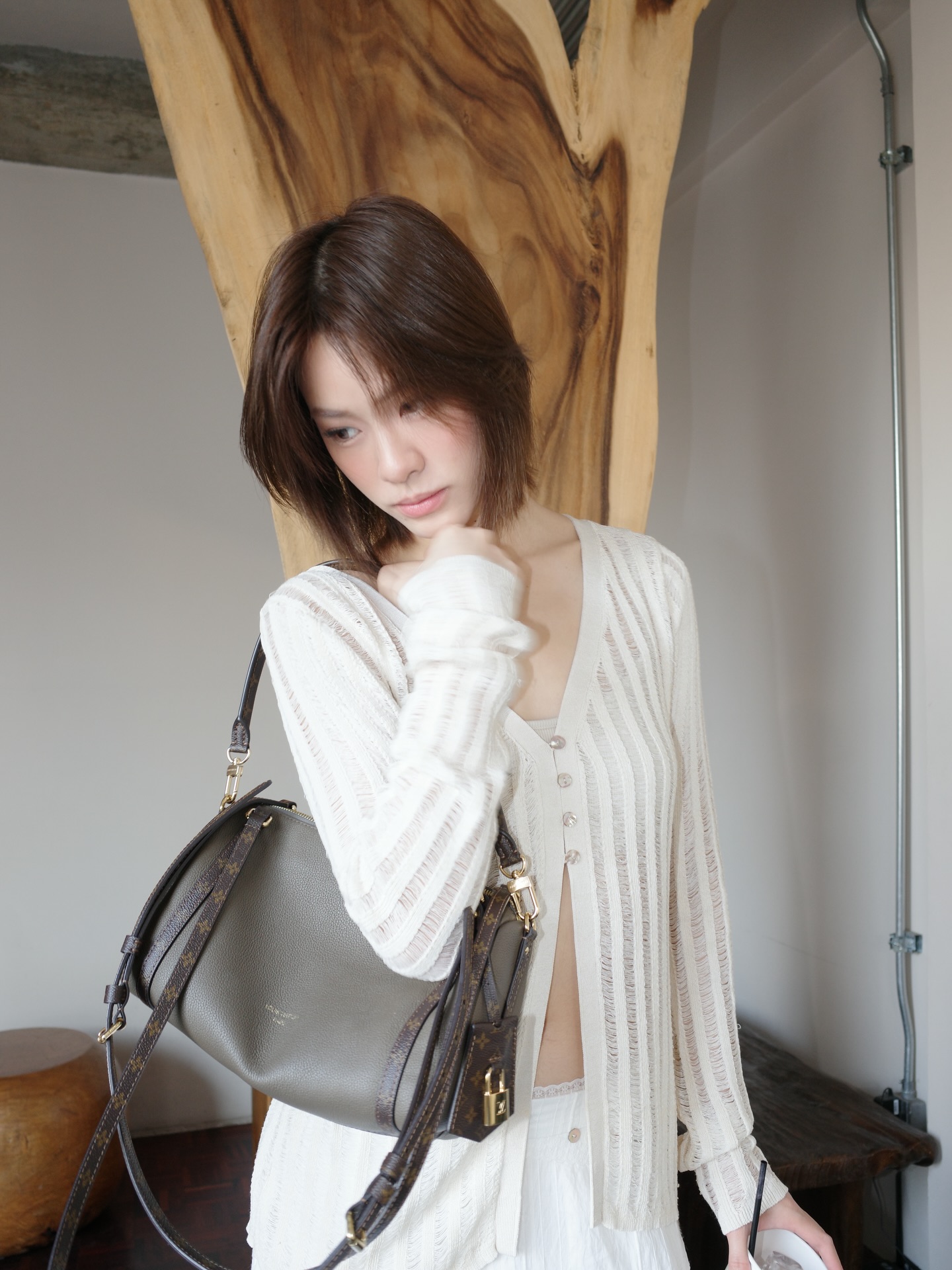 เอมี่ - ทสร กลิ่นเนียม