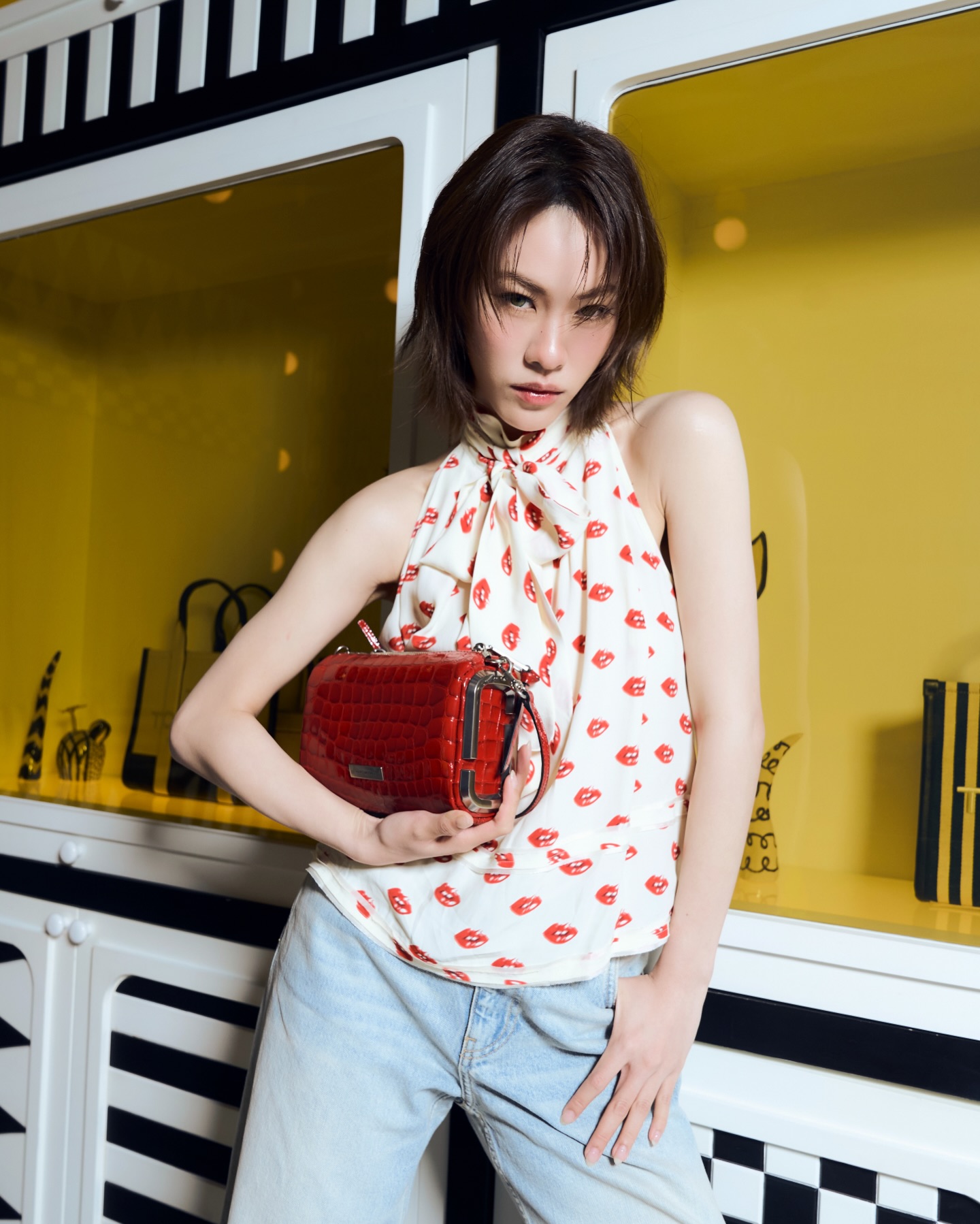 เอมี่ - ทสร กลิ่นเนียม