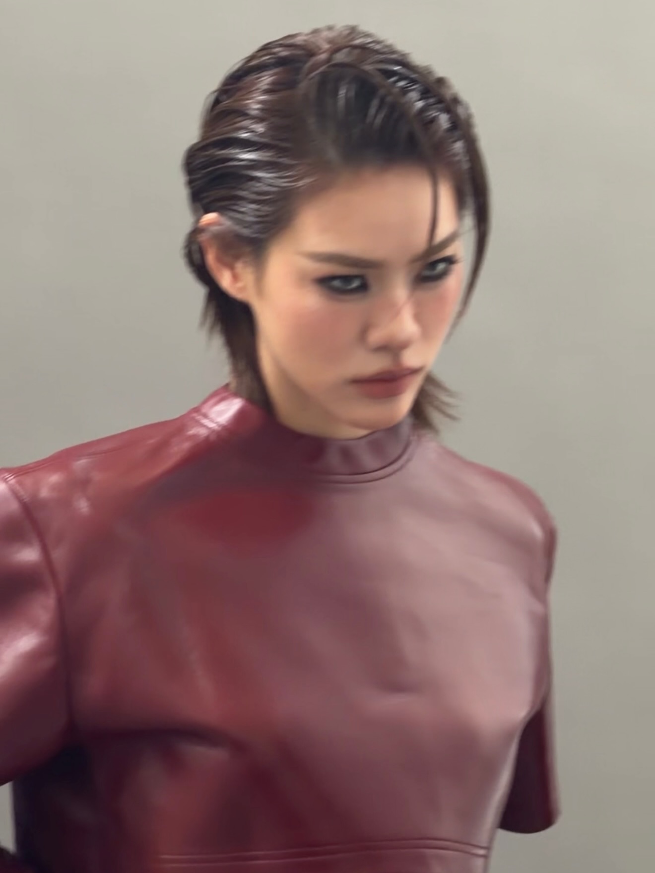 เอมี่ - ทสร กลิ่นเนียม