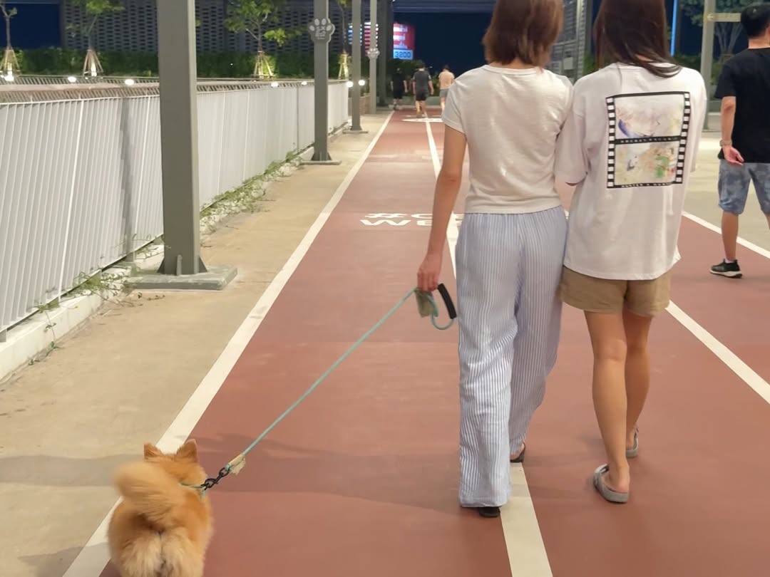 เอมี่ - ทสร กลิ่นเนียม