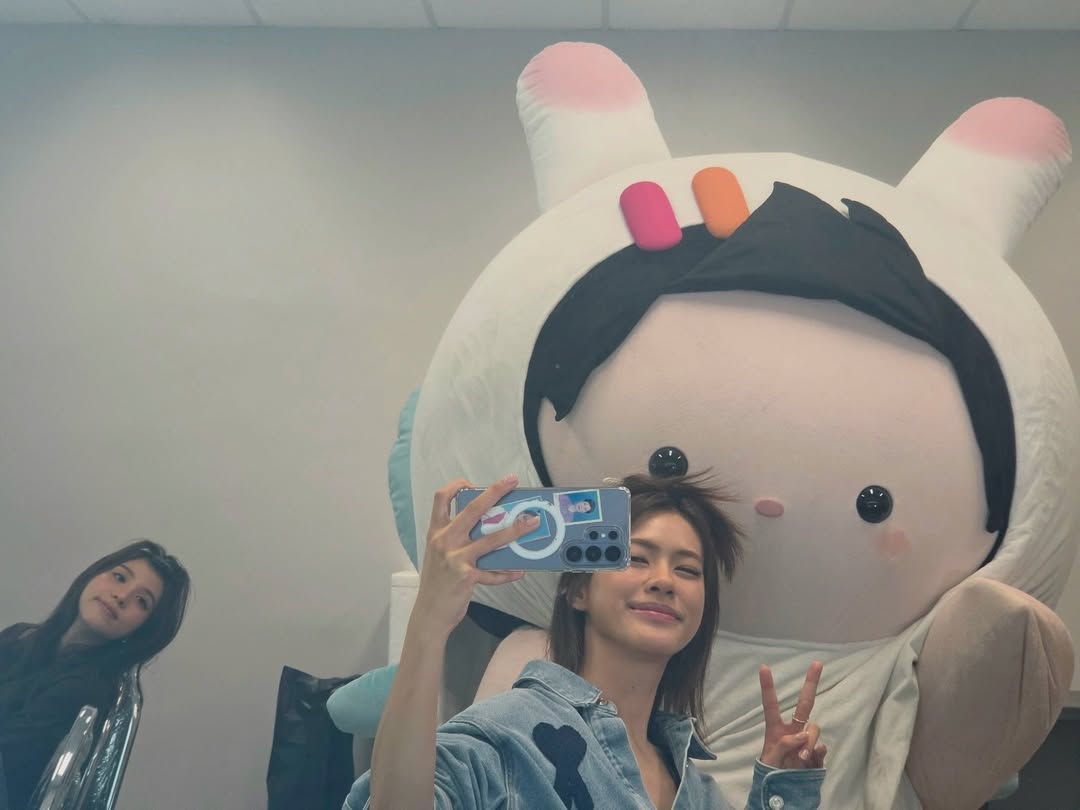 เอมี่ - ทสร กลิ่นเนียม