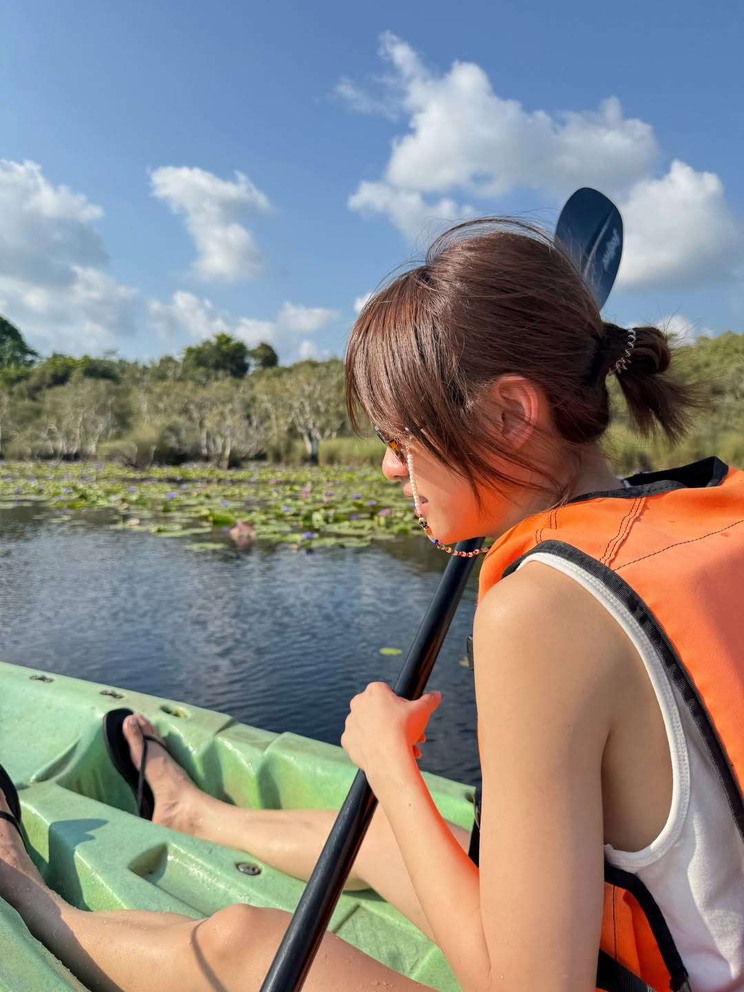 เอมี่ - ทสร กลิ่นเนียม