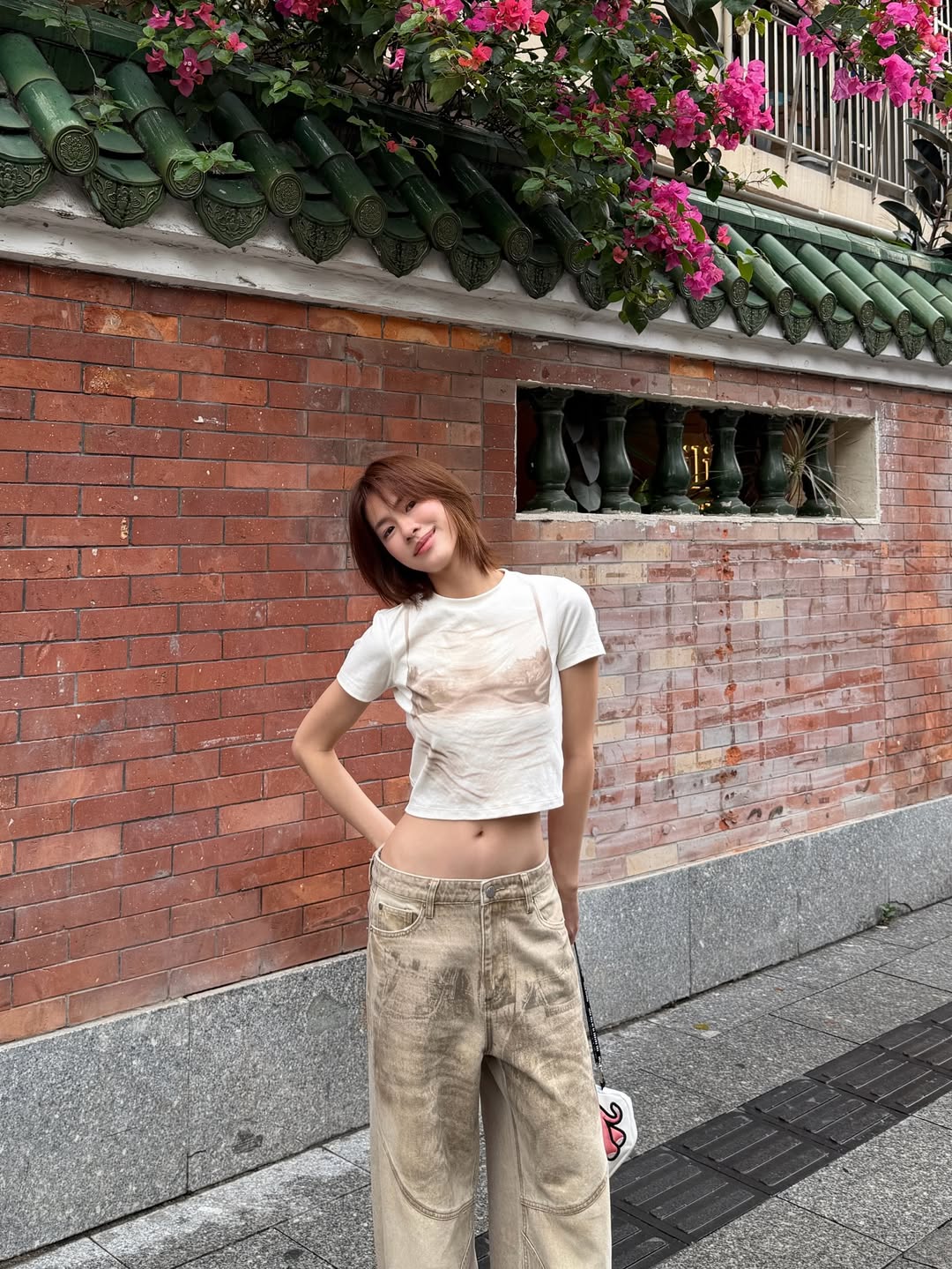 เอมี่ - ทสร กลิ่นเนียม